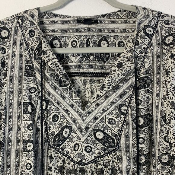Lucky Brand Lelah Boho Floral Split Neck Tassel Tunic Blouse Sz M - Picture 2 of 11